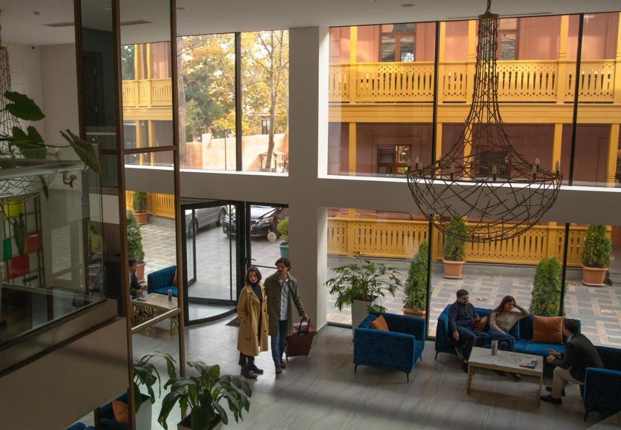 Ramada By Wyndham Tbilisi Old City Extérieur photo